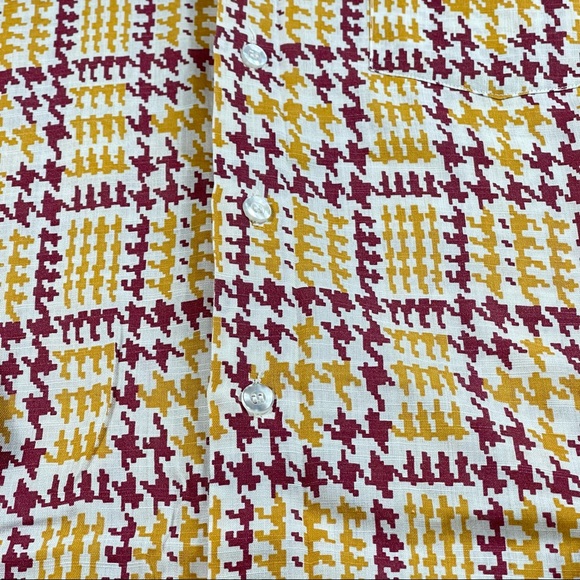 Towncraft by JCpenny 📌 VINTAGE size small maroon & gold houndstooth button down - Picture 3 of 5